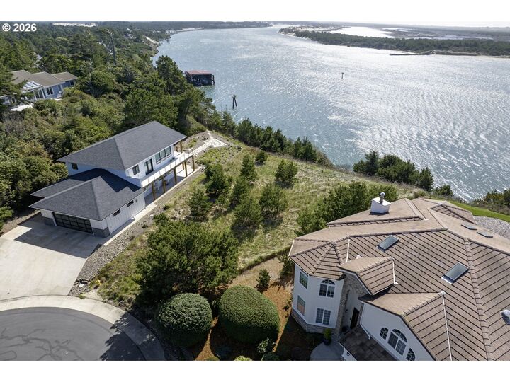 Property Photo:  59 Shoreline Dr 59  OR 97439 