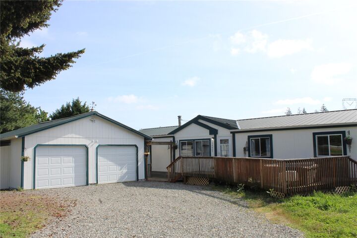 Property Photo: 30425 6th Avenue S WA 98580