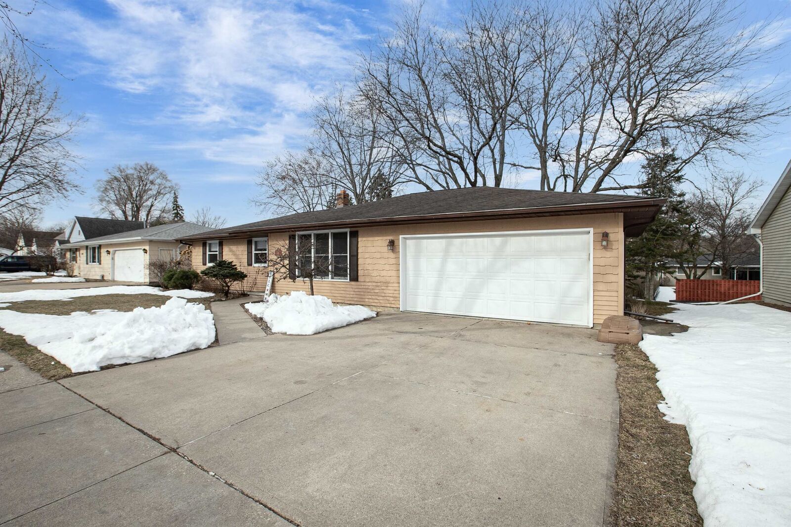 Property Photo:  715 Sheridan Street  WI 54130 