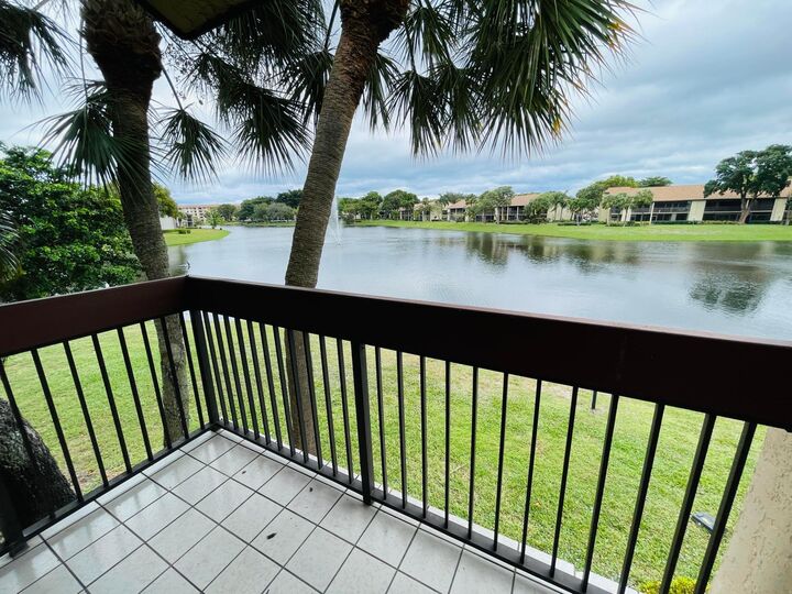 Property Photo:  2297 SW 15th Street 122  FL 33442 