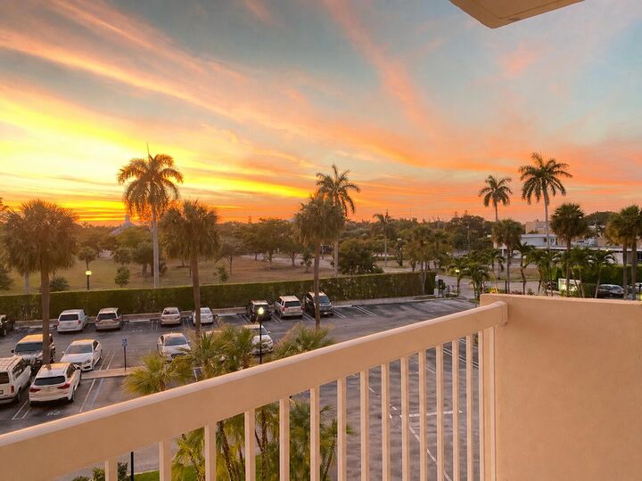 Property Photo:  2600 N Flagler Drive 301  FL 33407 