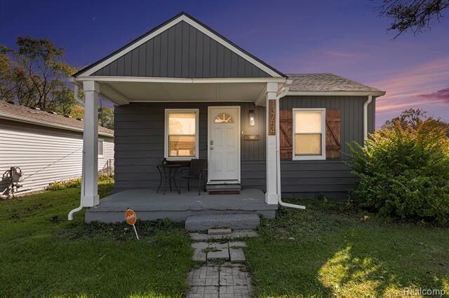 Property Photo:  13754 Knox  MI 48089 