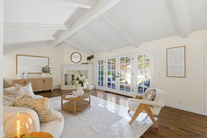 Property Photo:  20 Campo Bello Court  CA 94025 