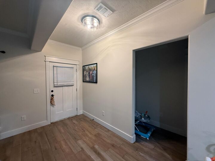 Property Photo:  1020 W Ave B  TX 77656 