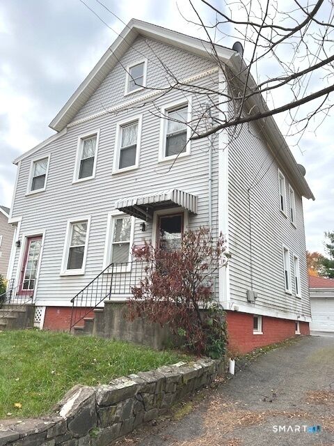 Property Photo: 372 East Street CT 06051