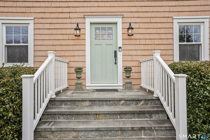 Property Photo: 4 Woodridge Circle CT 06611