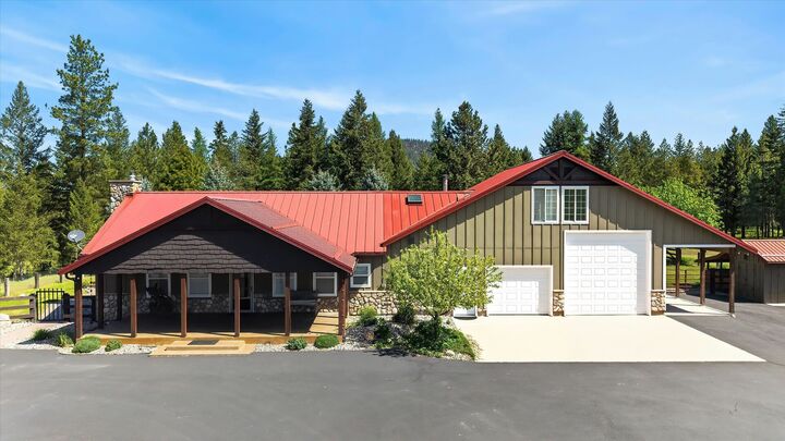 Property Photo:  3661 E Jumpoff Rd  WA 99181 