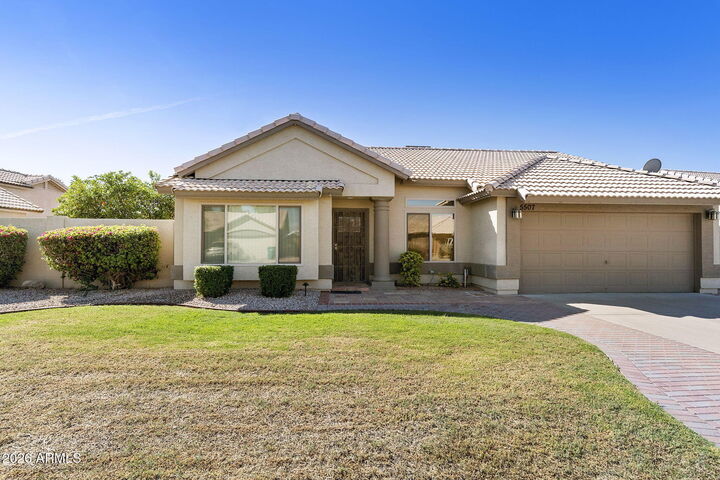 Property Photo: 5507 E Farmdale Avenue AZ 85206