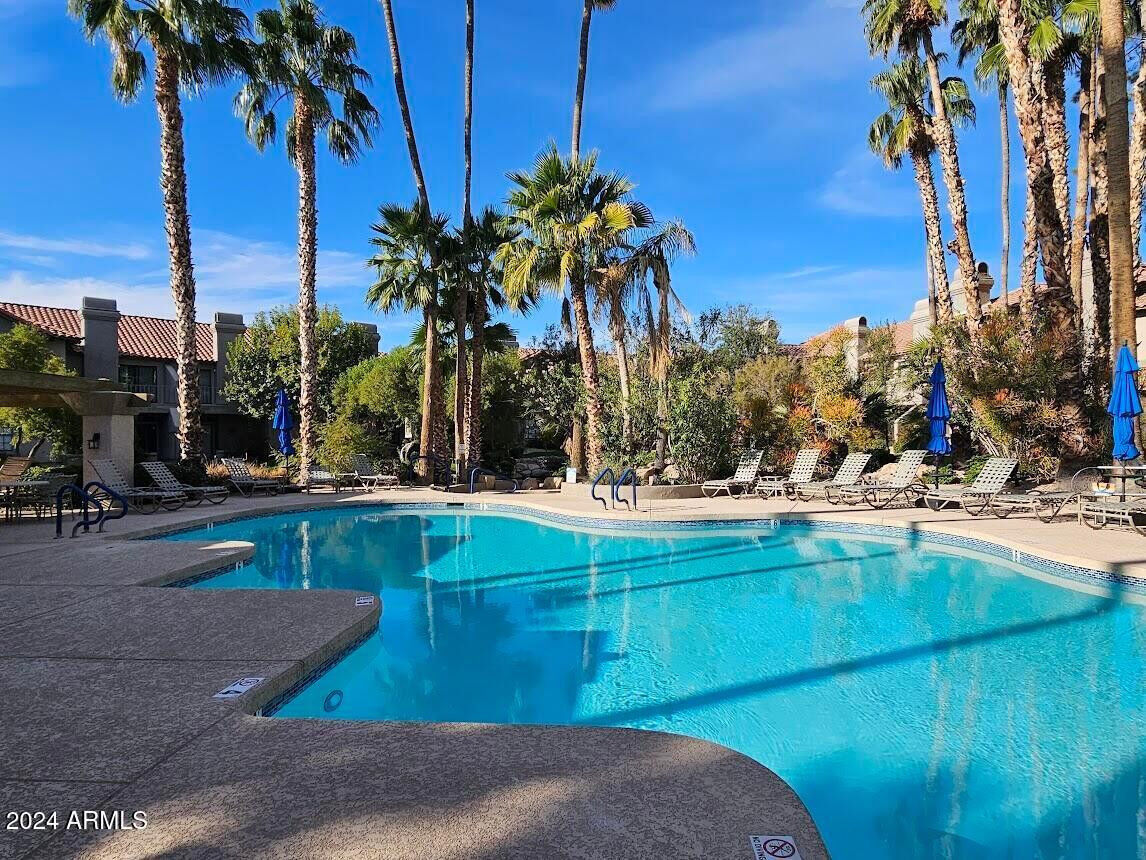 Property Photo:  10015 E Mountain View Road 1002  AZ 85258 