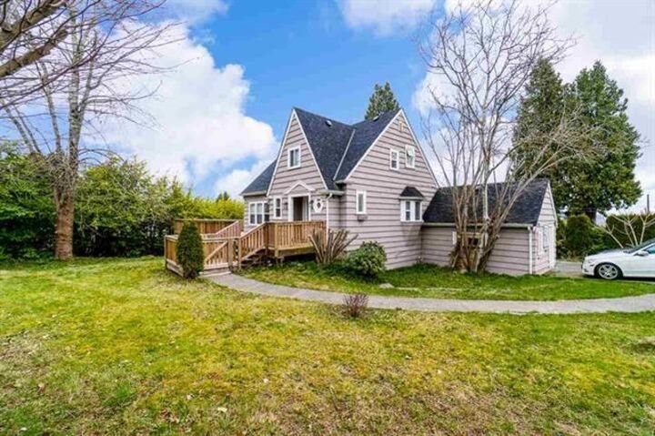 7725 Berkley Street — photo 1