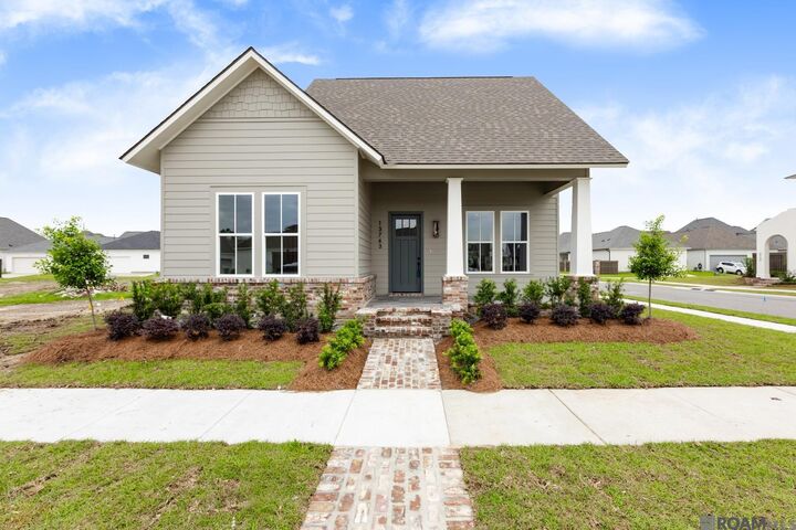 Property Photo:  13751 Sweet Cherry Dr  LA 70810 