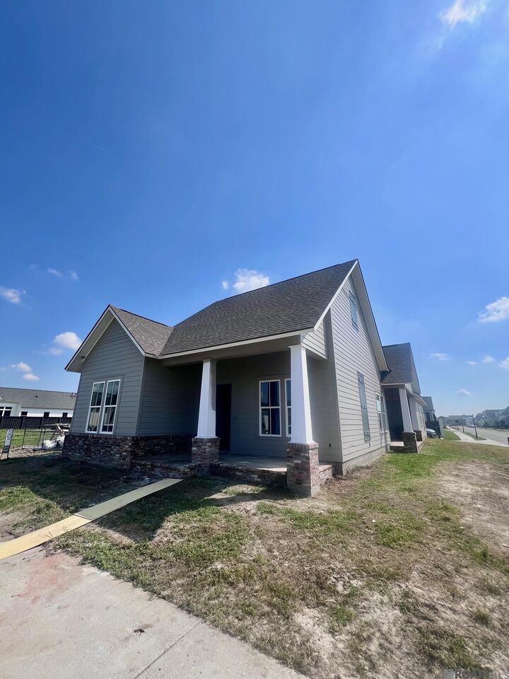 Property Photo:  13763 Sweet Cherry Dr  LA 70810 