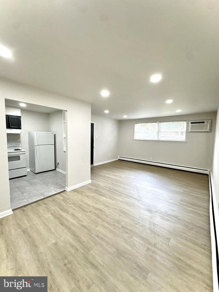 Property Photo:  521 Martin Street A1  PA 19128 