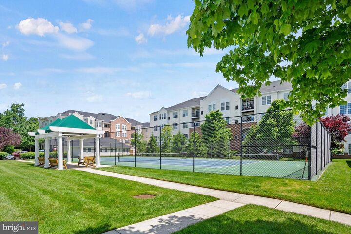 Property Photo:  6150 Shadywood Road 207  MD 21075 