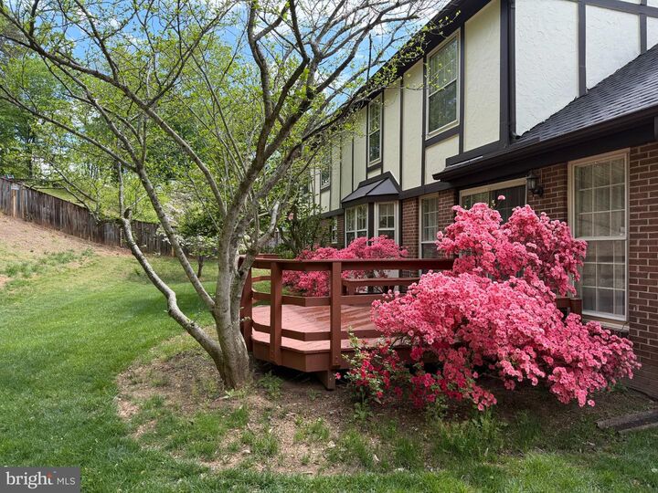 Property Photo:  6604 Tina Lane  VA 22101 