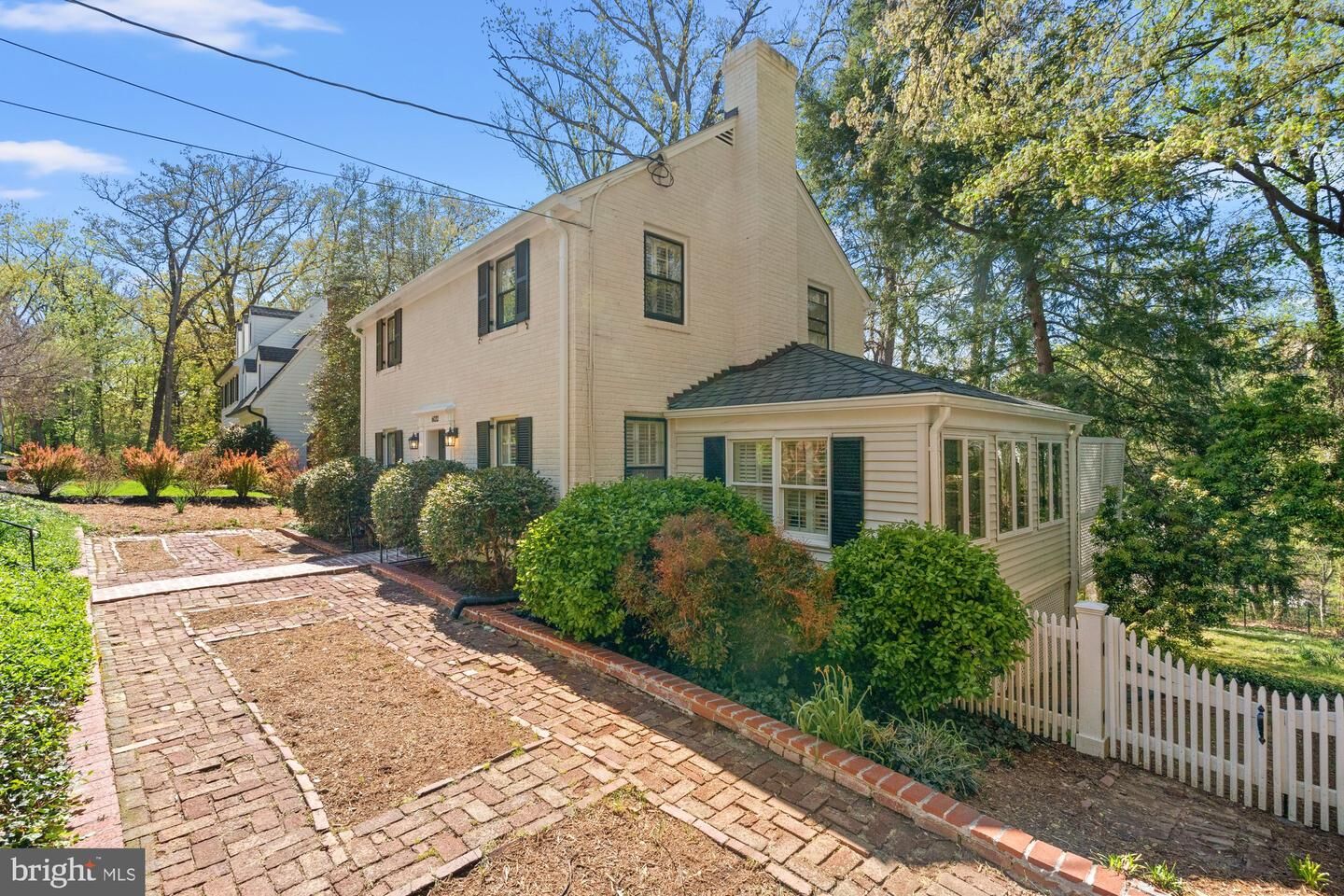 Property Photo:  6032 Grove Drive  VA 22307 