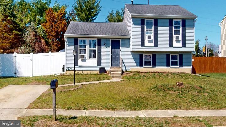 Property Photo:  37 Decatur Lane  NJ 08081 