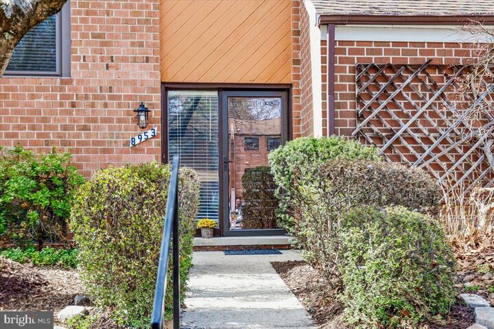 Property Photo:  8953 Skyrock Court  MD 21046 