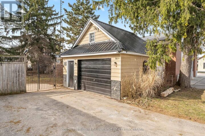 Property Photo:  80 Nelson Street  ON N0M 1X0 