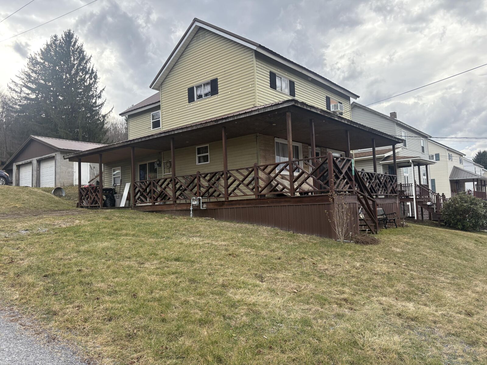 Property Photo:  60 Upper Clinton St  PA 15772 