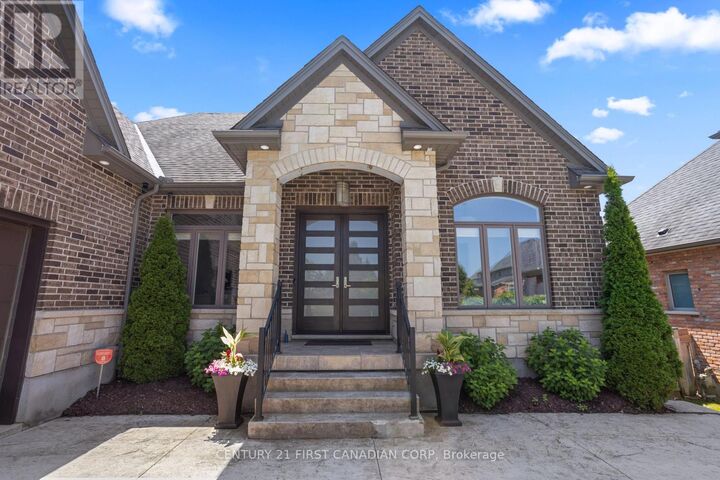 Property Photo:  7071 Clayton Walk  ON N6P 0A1 