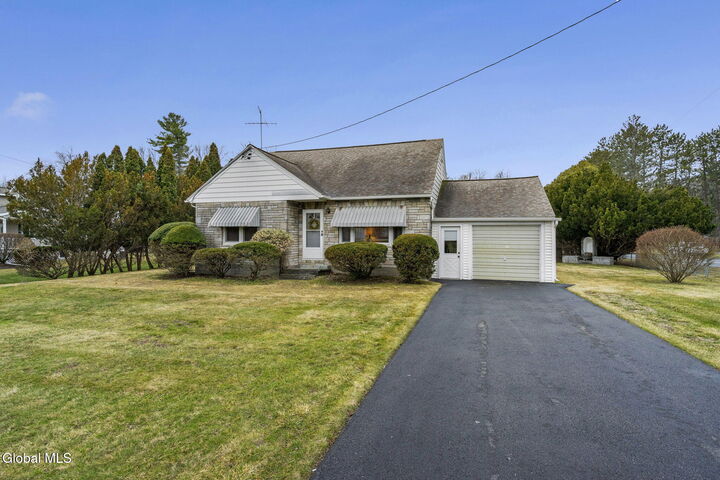 Property Photo: 1021 Dunnsville Road NY 12306