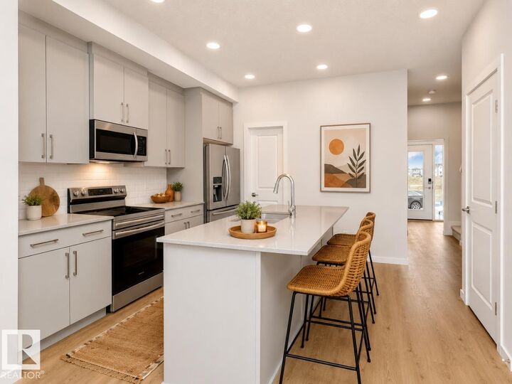 Property Photo: 17 Clydesdale Lane AB T8H 2B8