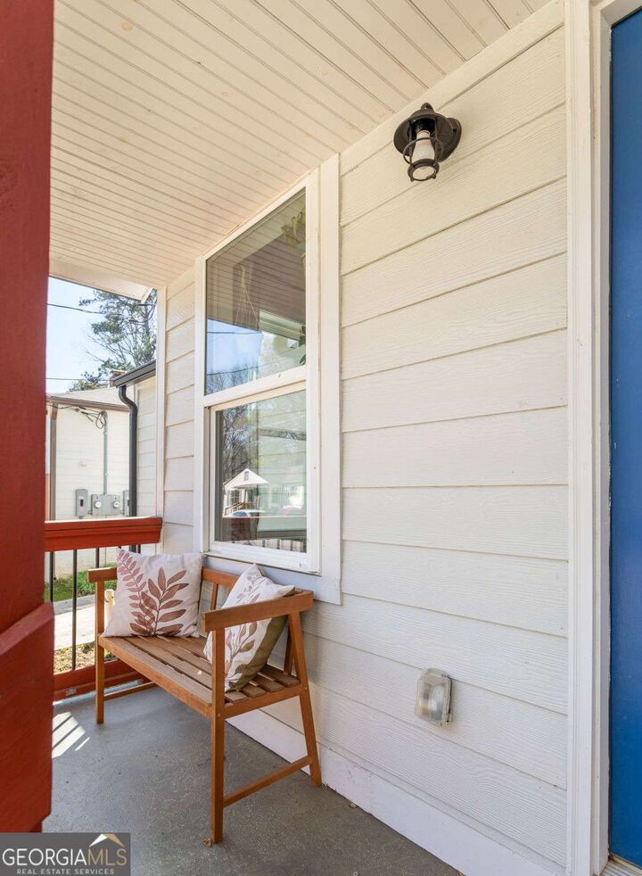 Property Photo:  1393 Byrere Terrace SW  GA 30310 