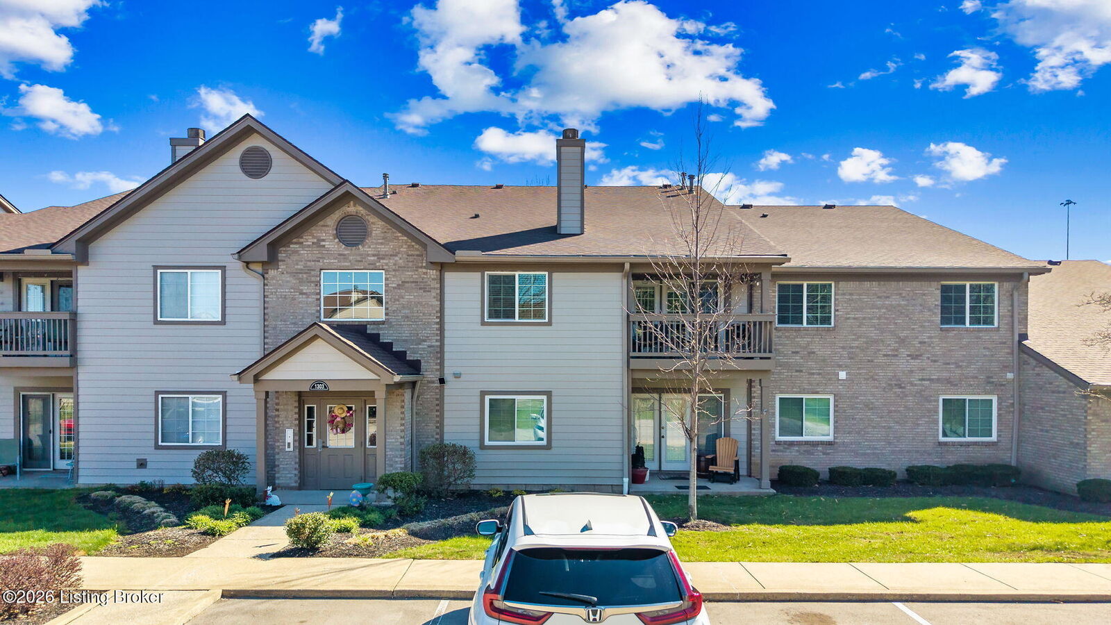 Property Photo:  1303 Swan Pointe Blvd 202  KY 40243 