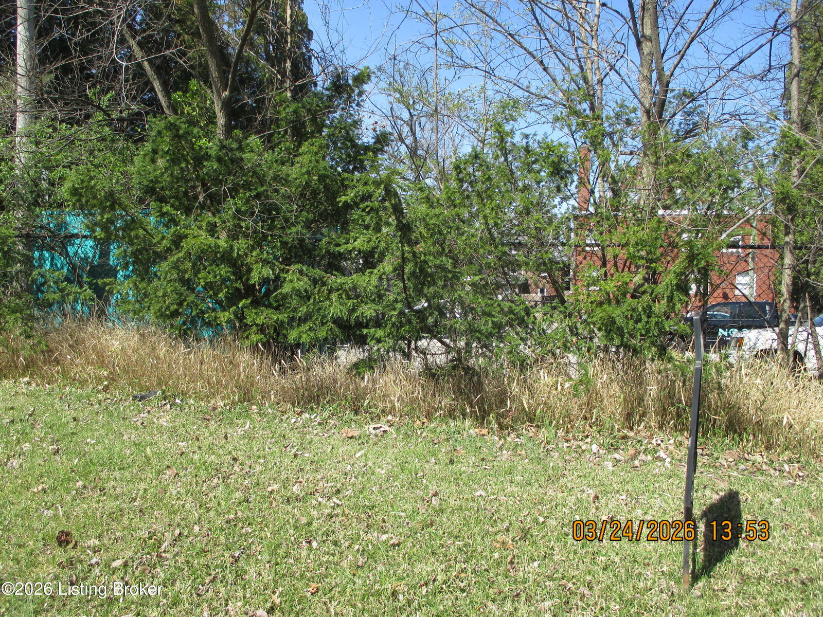 Property Photo: 1971 Richmond Dr KY 40205