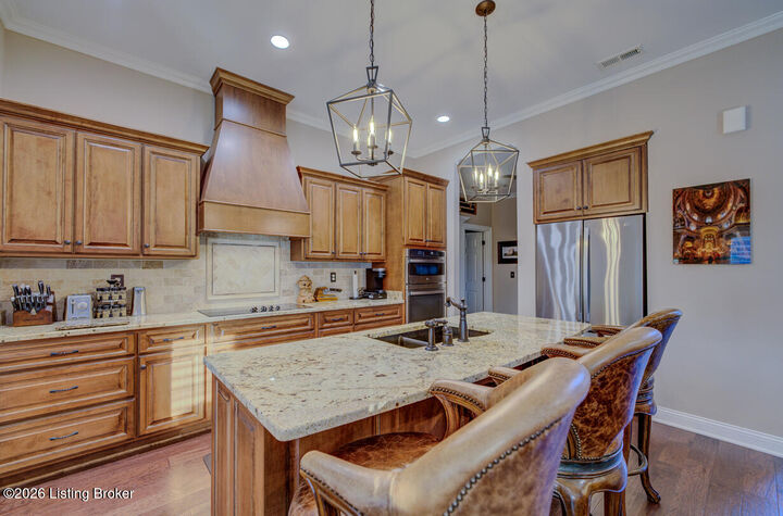 Property Photo:  108 Pembridge Ct  KY 40245 