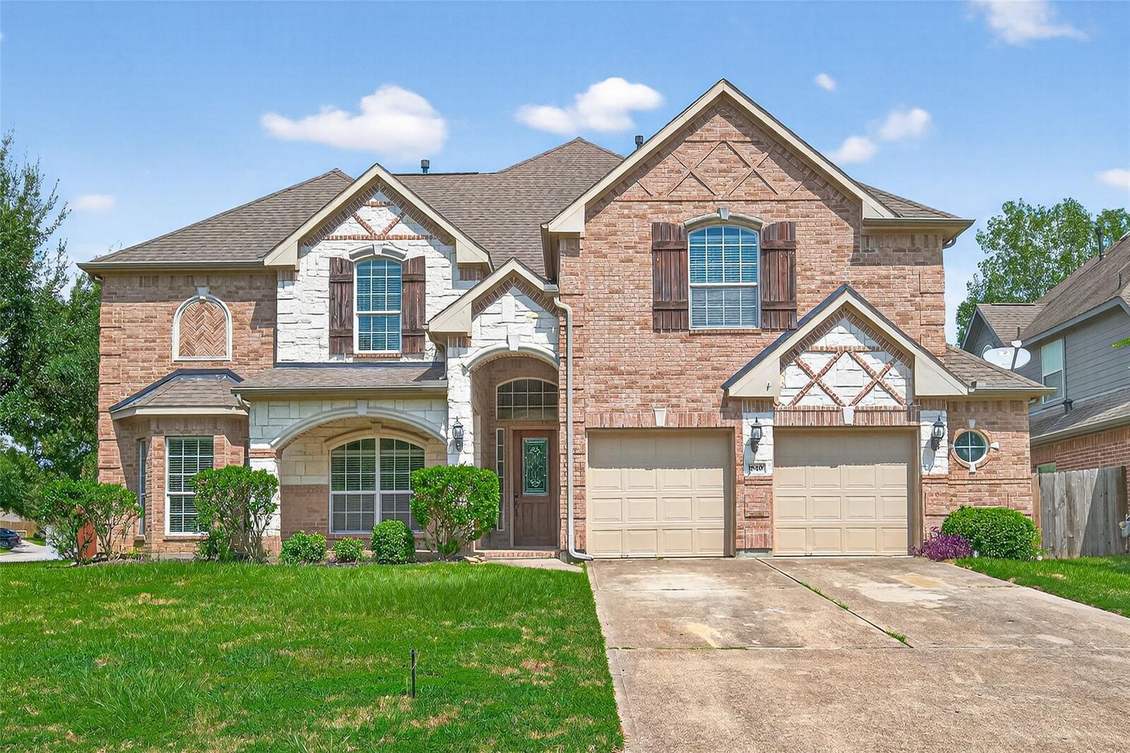 Property Photo:  1840 Leela Springs Drive  TX 77304 