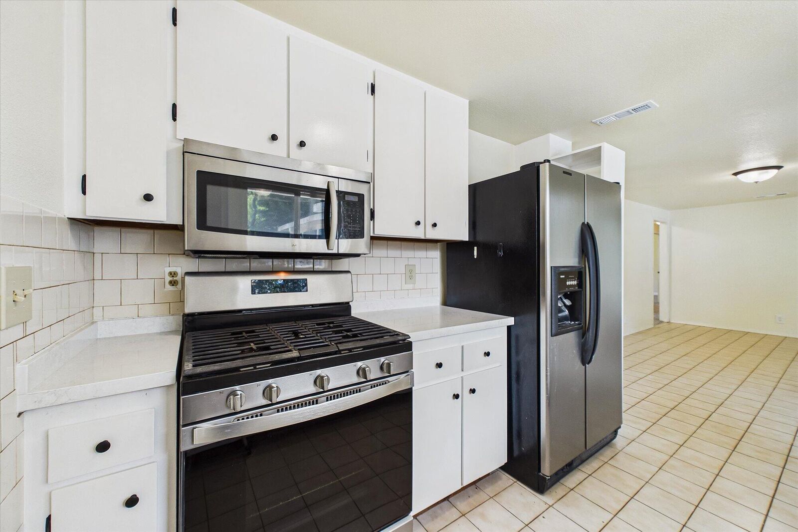 Property Photo:  2232 Parkwood Boulevard  CA 95503 