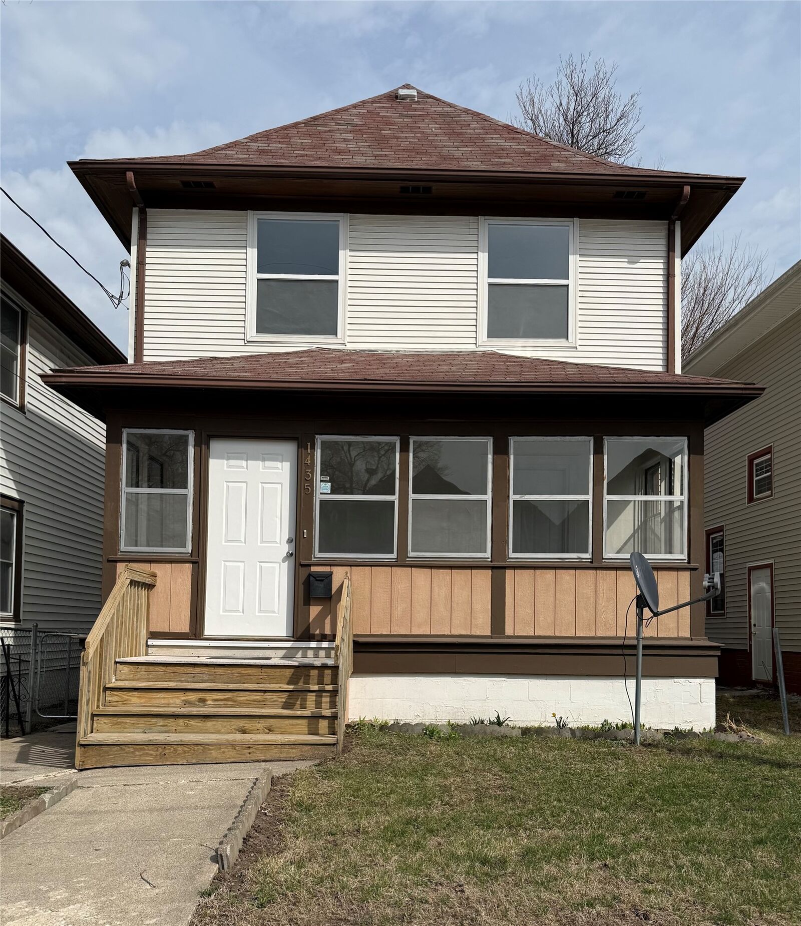 Property Photo:  1435 4th Street  IA 50314 