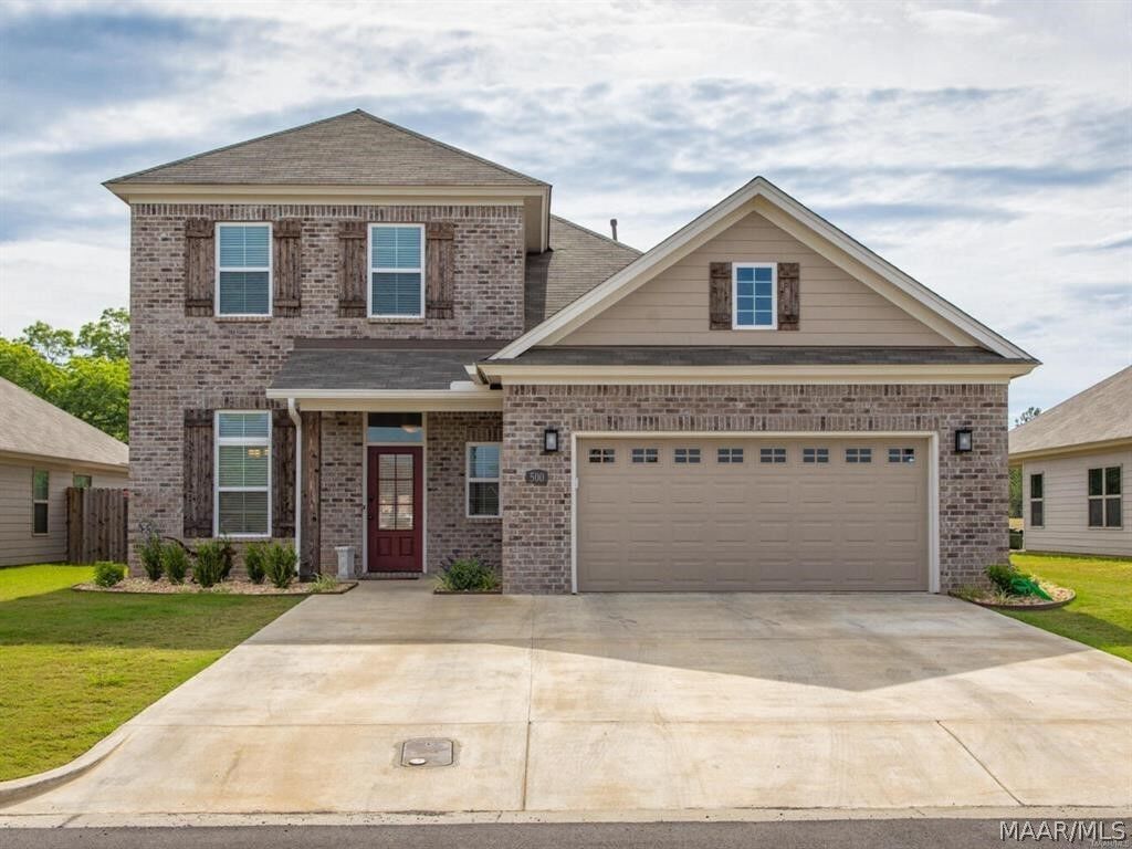 Property Photo:  500 Lismore Place  AL 36117 
