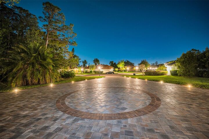 Property Photo: 5044 Kilkenney Court FL 34677