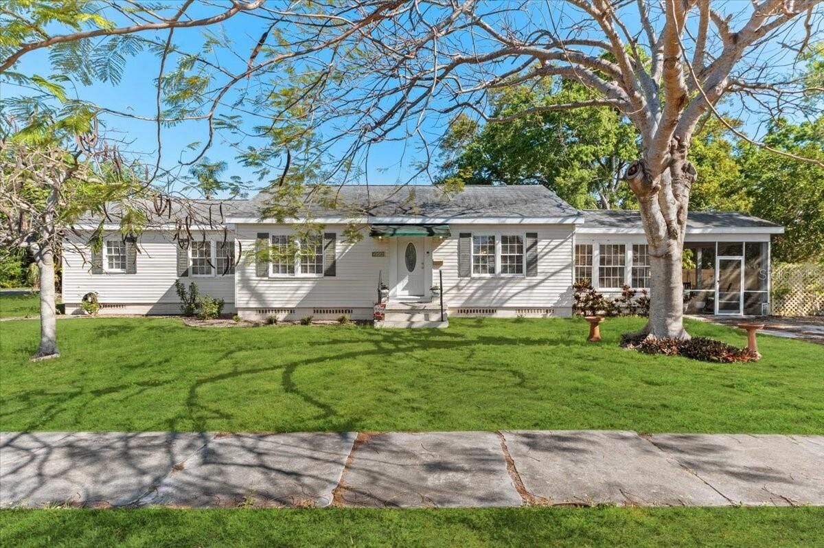 Property Photo:  2514 15th Avenue W  FL 34205 