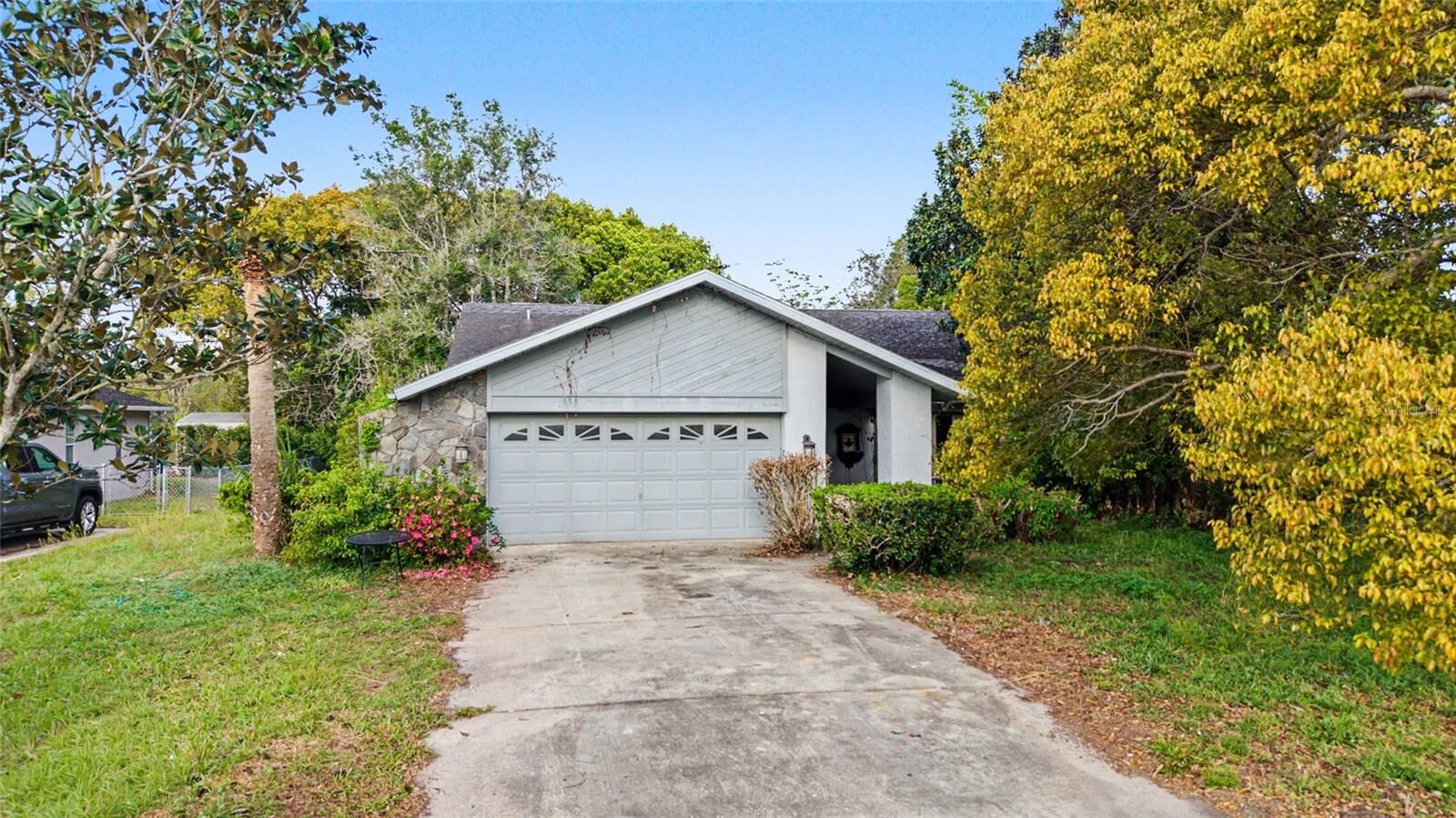 Property Photo:  3017 Bayshore Drive  FL 34608 