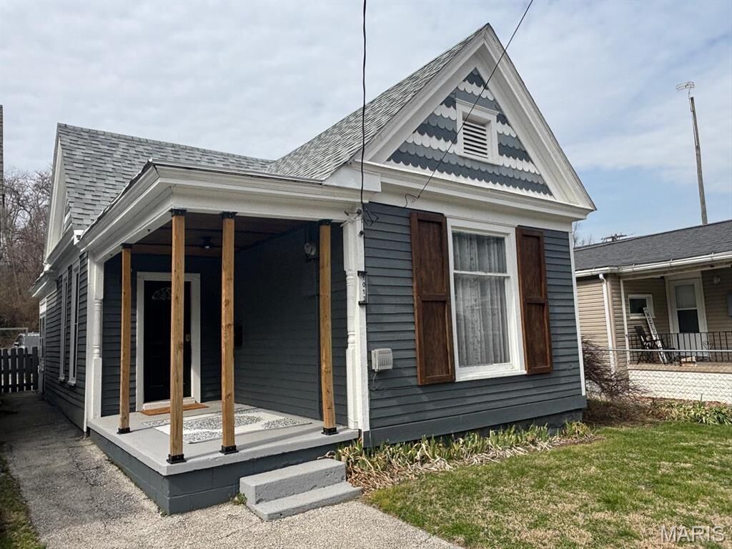 Property Photo: 1013 Fulton Avenue MO 63401