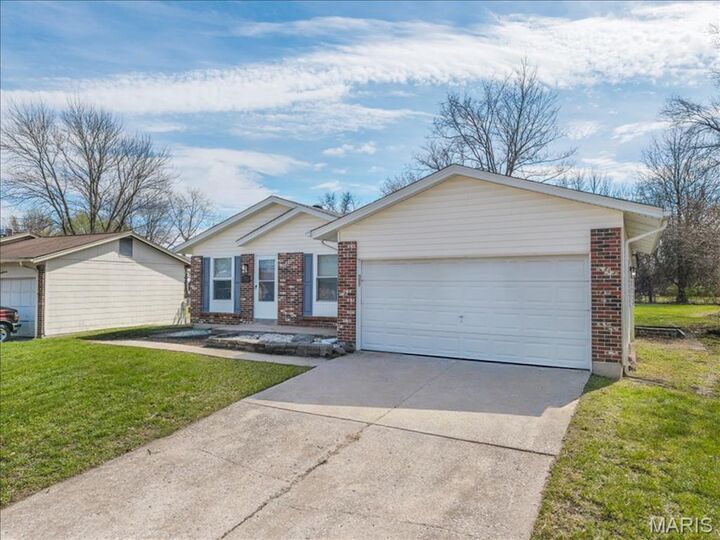 Property Photo:  724 Baltic Drive  MO 63031 