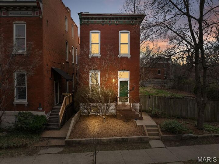 Property Photo:  2918 Wisconsin Avenue  MO 63118 