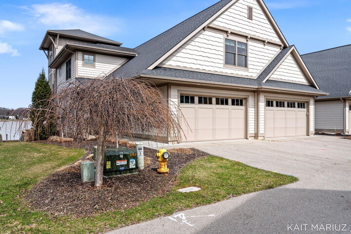 Property Photo: 543 Macatawa Avenue MI 49423