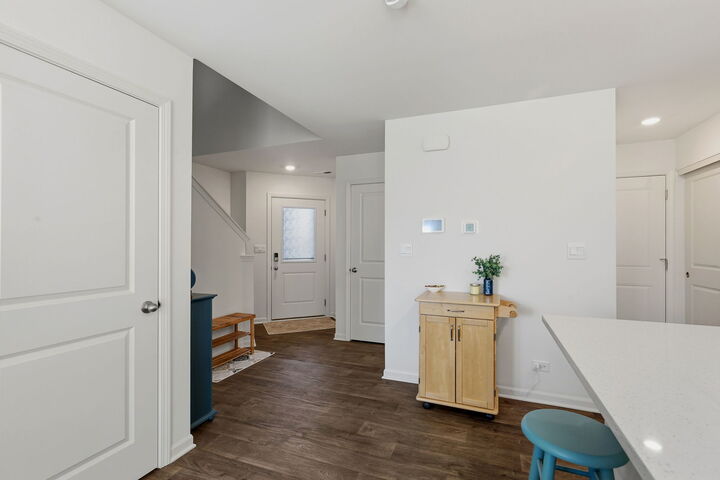 Property Photo:  717 Wellington Lane  IL 60013 