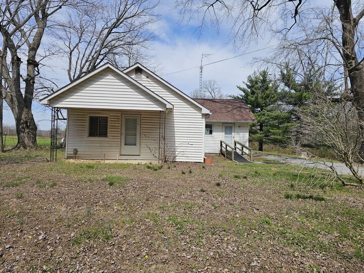 Property Photo:  14104 E Game Farm Road  IL 62864 