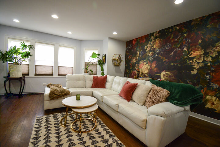 Property Photo:  4947 W Parker Avenue  IL 60639 