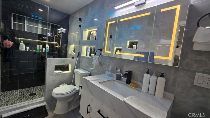 Property Photo:  4020 E 61st  CA 90255 