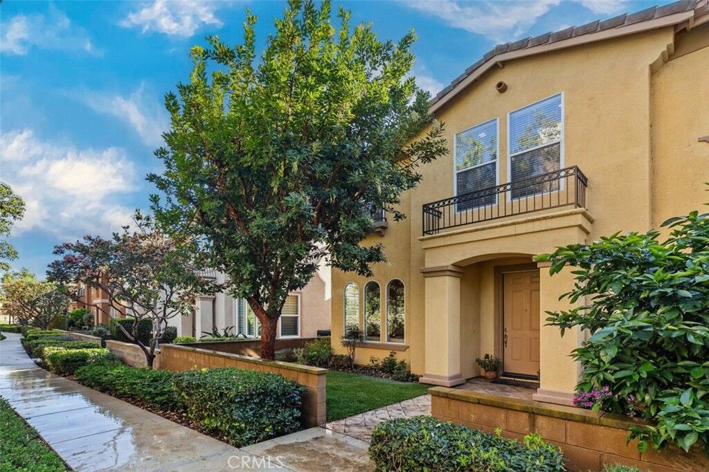Property Photo:  29 Roseville  CA 92602 