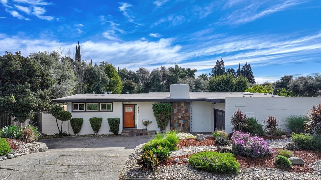 Property Photo: 3925 Orangewood Drive CA 95628