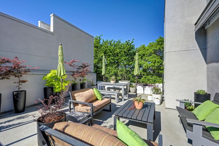 Property Photo:  1707 17th Street  CA 95811 