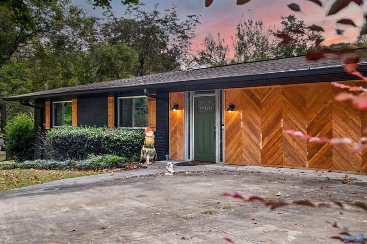 Property Photo:  403 Forest Road  AL 35901 